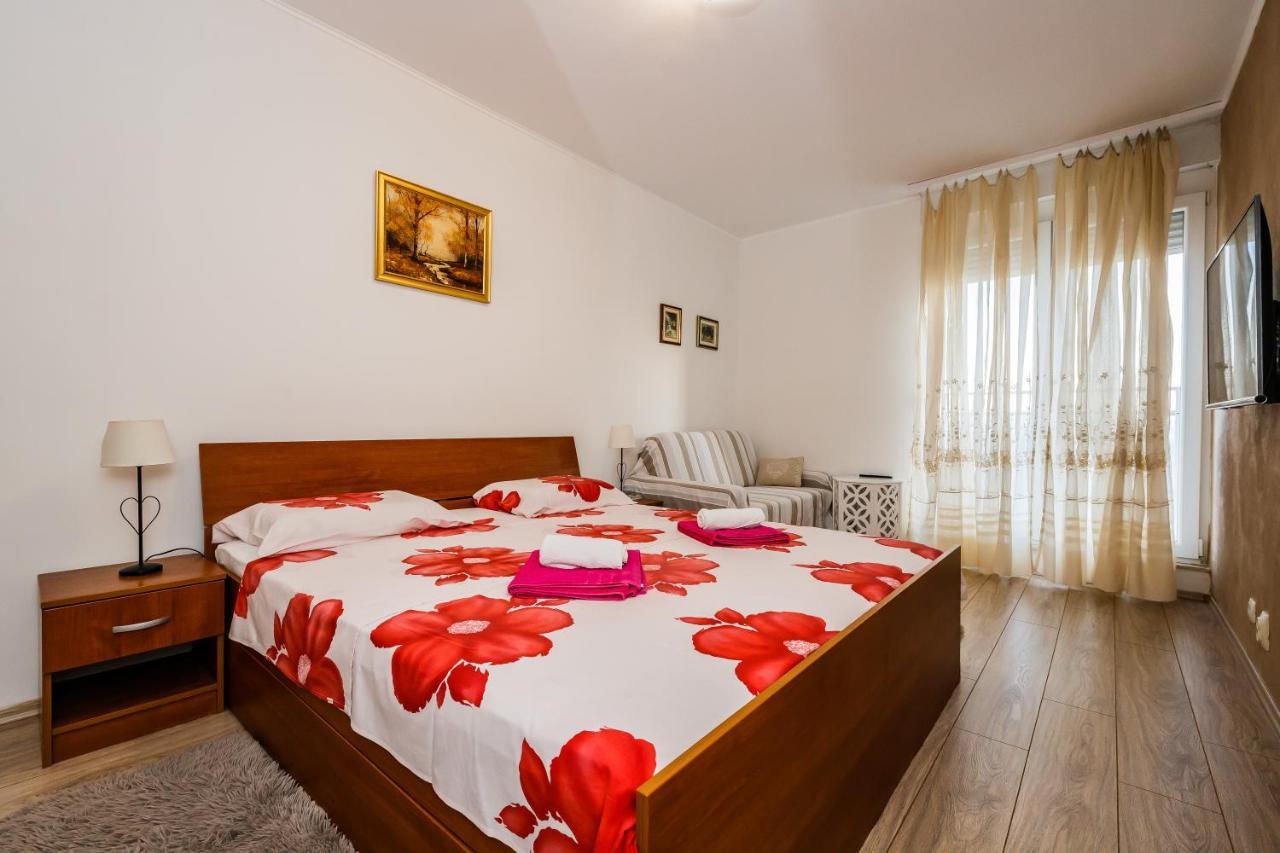 Apartments Paula Split Bagian luar foto