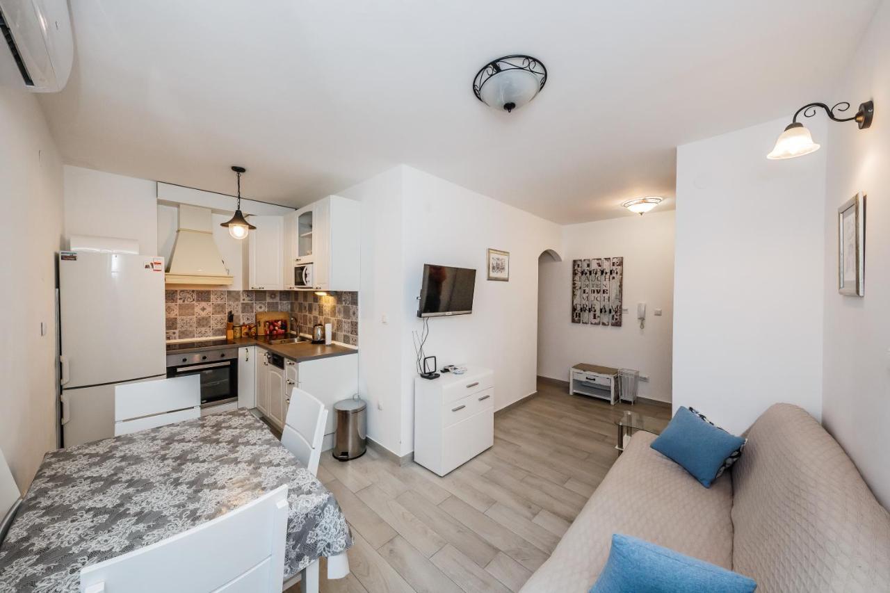 Apartments Paula Split Bagian luar foto